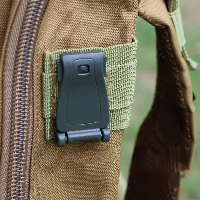 Buckle Clip for Backpack Tacti - огляд і ціна Outdoor Adventure Backpack